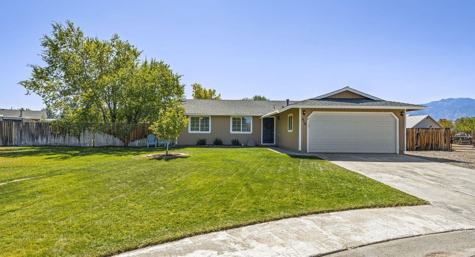 610 Victoria Court, Gardnerville, NV 89460 Photo