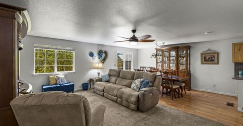 610 Victoria Court, Gardnerville, NV 89460 Photo