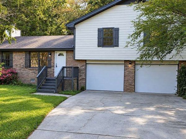3401 San Antonio Drive, Snellville, GA 30039