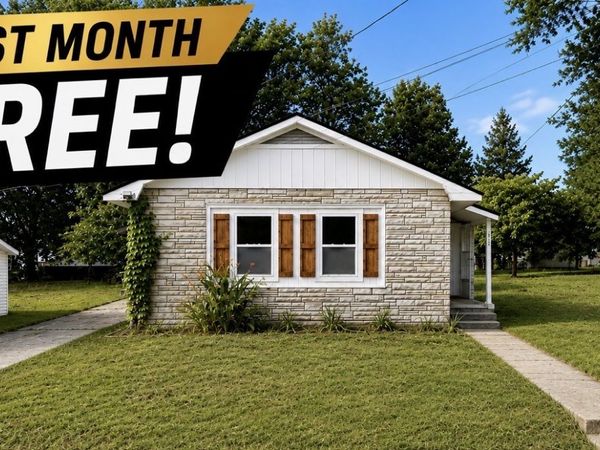 422 4th St , Lawrenceburg, TN 38464