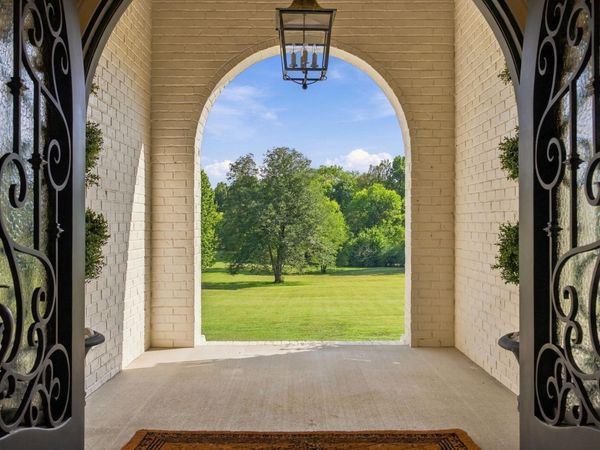 9455 Coles Ferry Pike, Lebanon, TN 37087