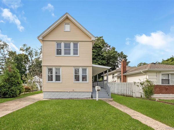 54 W Marshall Street , Hempstead, NY 11550