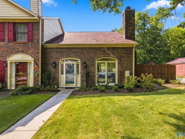 260 W Lake Circle, Madison, AL 35758