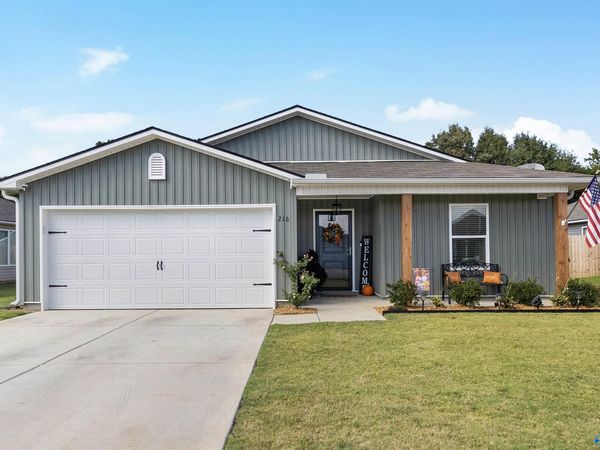 216 Clear Creek Drive, Decatur, AL 35603