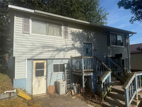 1511 4th Street , Belle Plaine, IA 52208