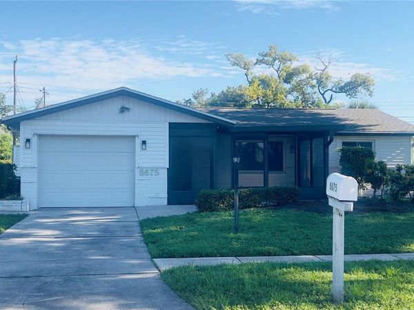 8675 LANTANA DRIVE , SEMINOLE, FL 33777