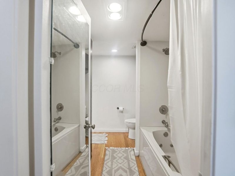 1000 Urlin Avenue, Unit 12, Columbus, OH 43212 Photo 22