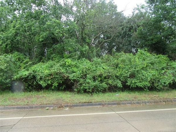 E Monroe , McAlester, OK 74501