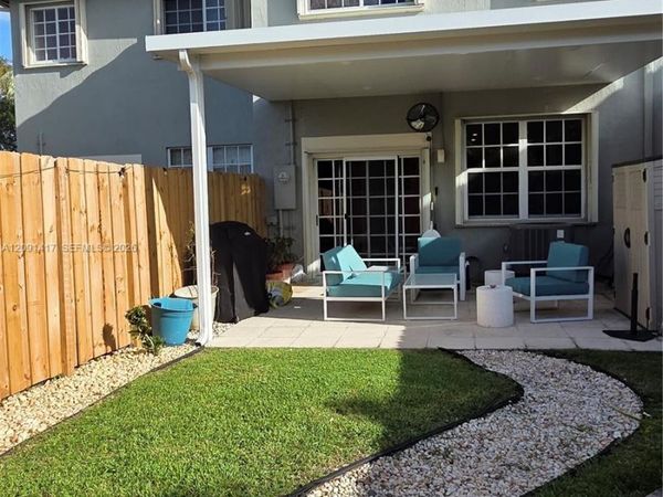 9045 SW 203rd Ter , Cutler Bay, FL 33189