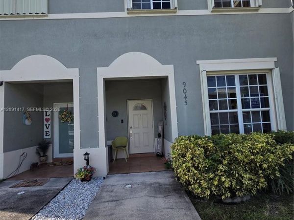 9045 SW 203rd Ter , Cutler Bay, FL 33189