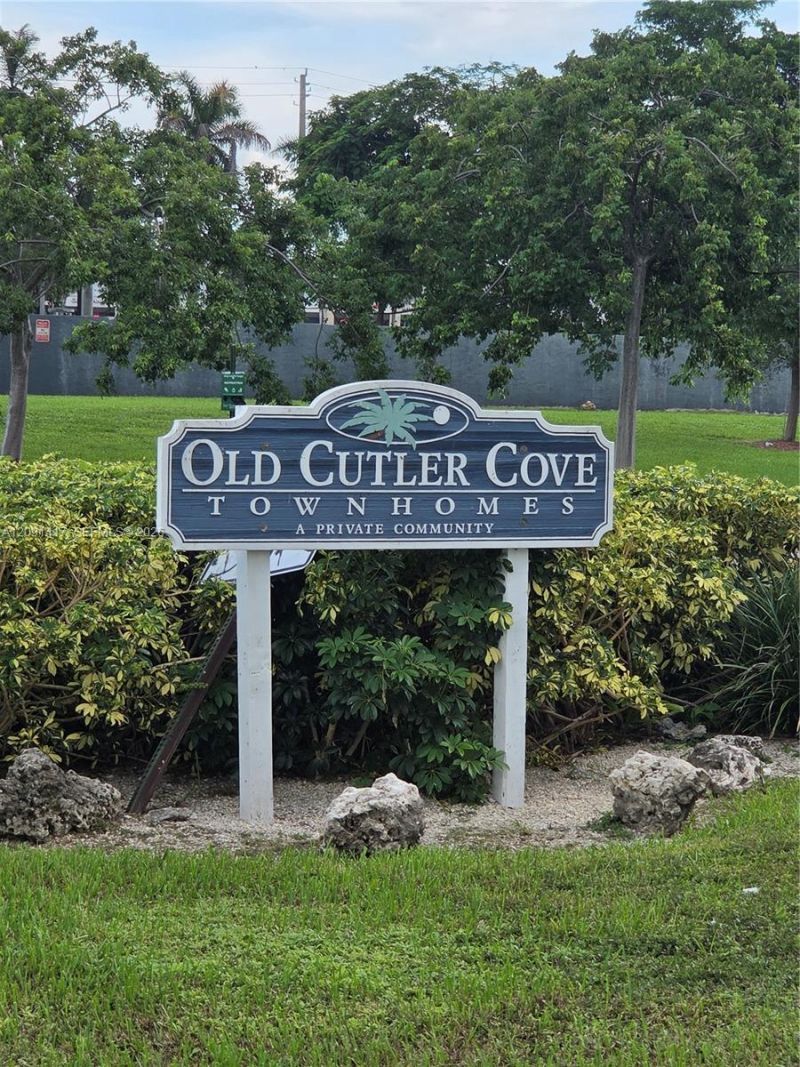 9045 SW 203rd Ter , Cutler Bay, FL 33189 Photo