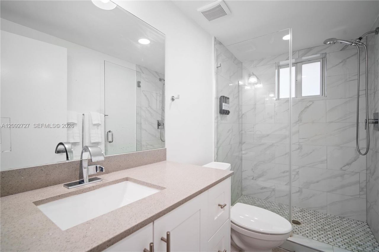 836 NW 33rd Ave, Unit B, Miami, FL 33125 Photo
