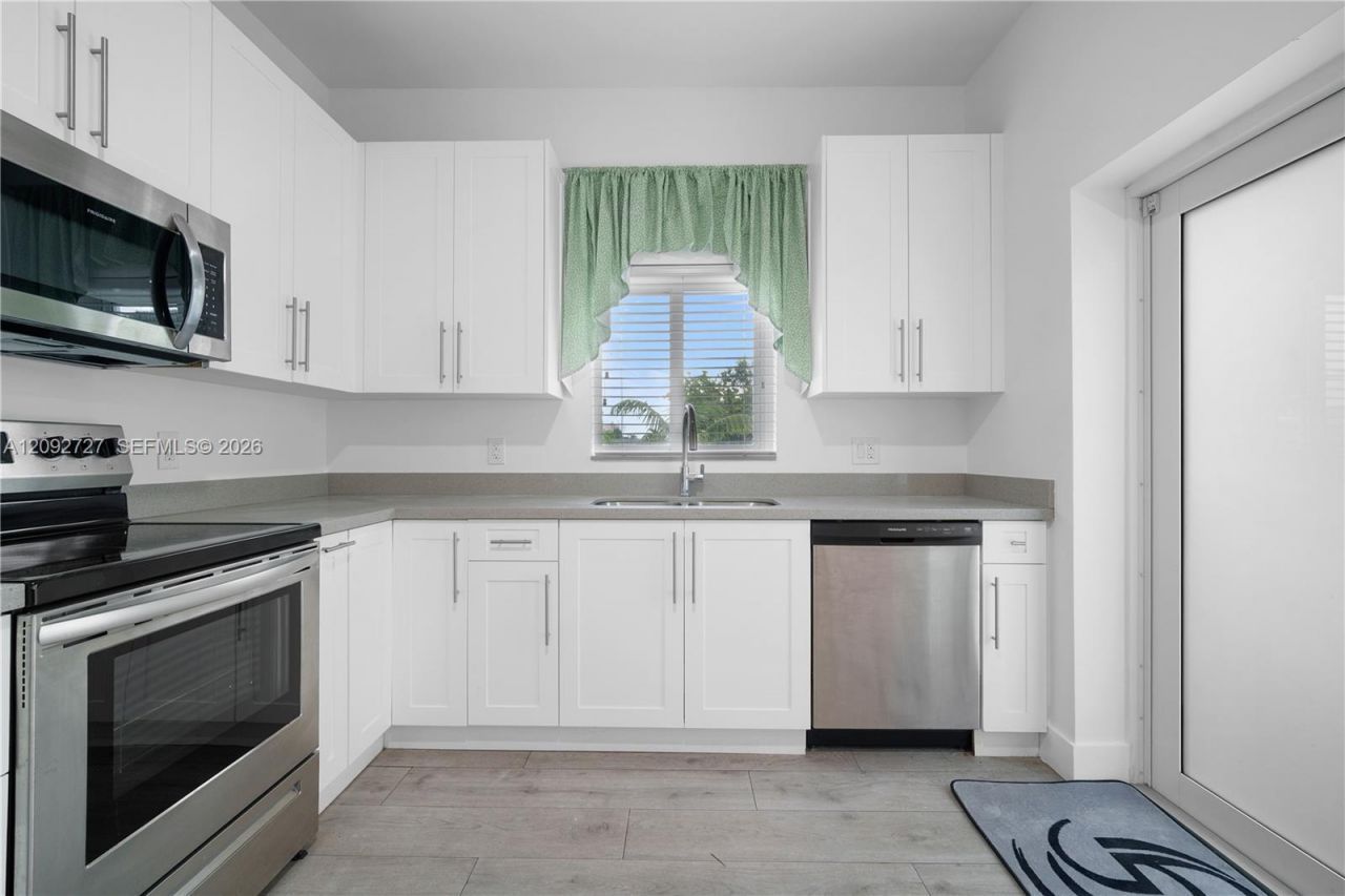836 NW 33rd Ave, Unit B, Miami, FL 33125 Photo