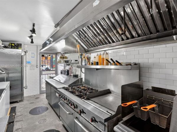 Turnkey Outdoor Beer Garden & Culinary Venue , Miami, FL 33138