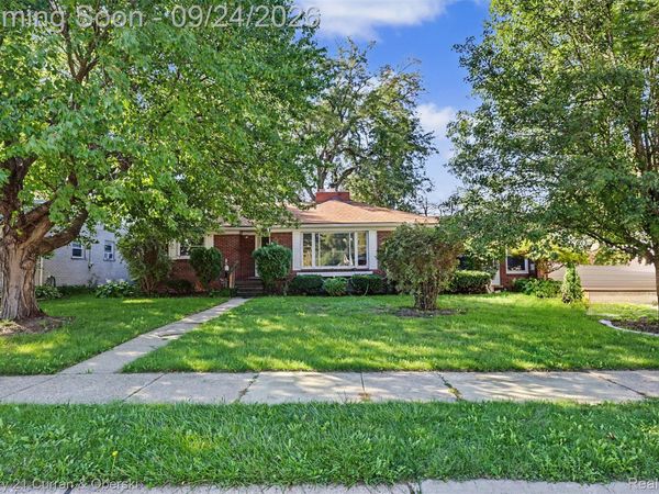 22300 Lanse Street, St Clair Shores, Mi 48081