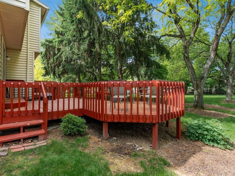 493 Foxtrail Circle E, Westerville, OH 43081 Photo 13