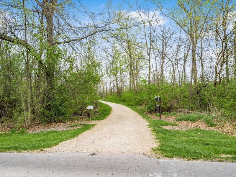 493 Foxtrail Circle E, Westerville, OH 43081 Photo 25