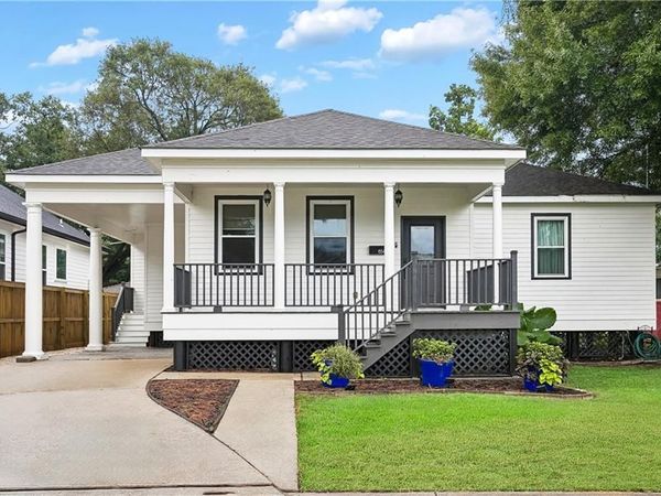 1334 GRANADA Drive , New Orleans, LA 70122