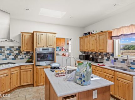 220 Mark Twain Avenue, Dayton, NV 89403 Photo