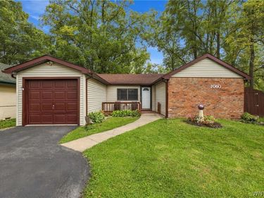 7060 Tonawanda Creek Road , Lockport, NY 14094