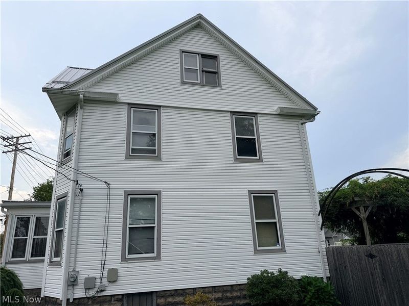 1043 W 50th Street, Ashtabula, OH 44004 Photo 4