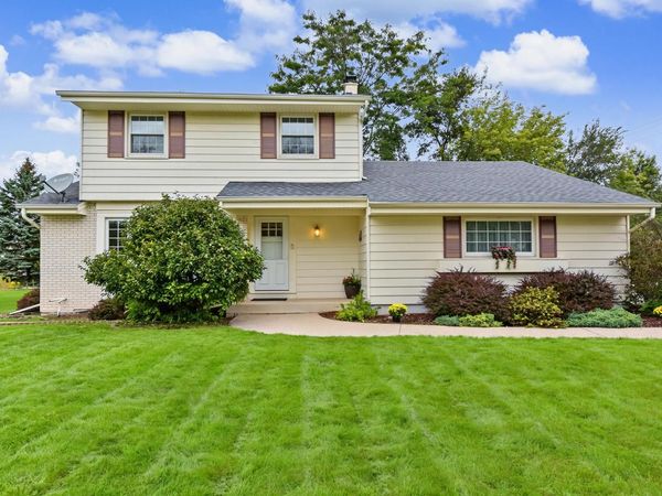 14000 W Wilbur DRIVE, New Berlin, WI 53151