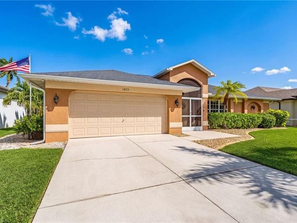 1823 SW 39th ST , CAPE CORAL, FL 33914
