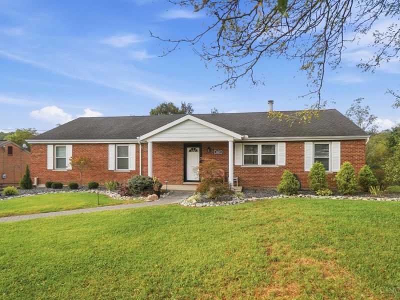 6821 Rackview Road, Green Township, OH 45248 Photo 5