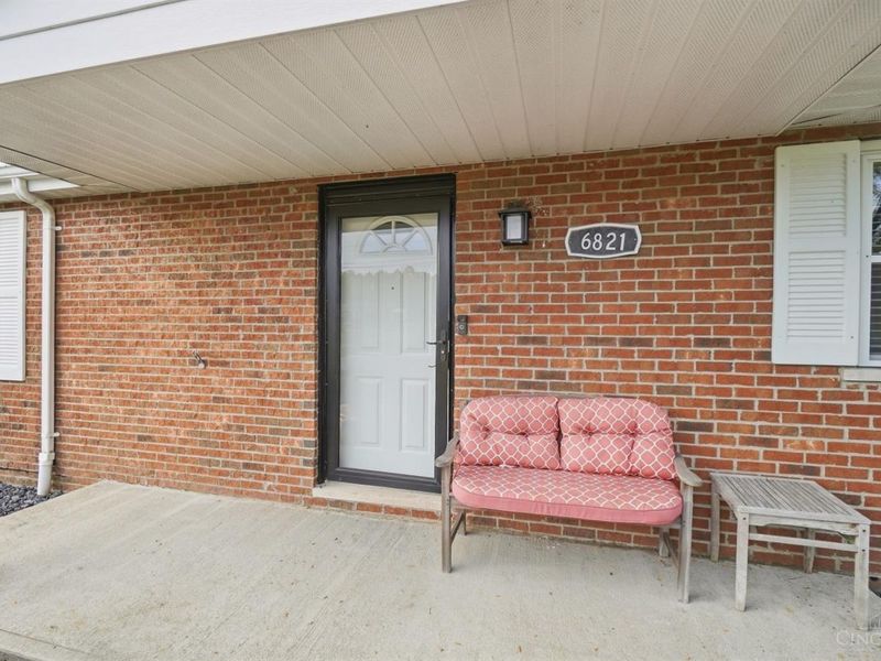 6821 Rackview Road, Green Township, OH 45248 Photo 7