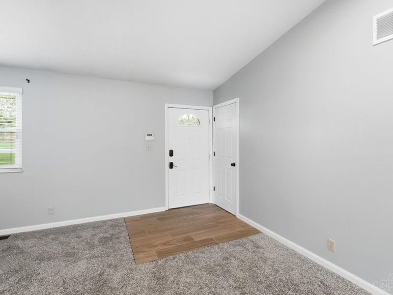6821 Rackview Road, Green Township, OH 45248 Photo 8