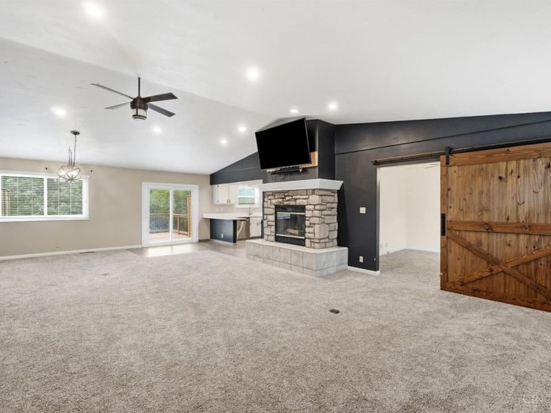 6821 Rackview Road, Green Township, OH 45248 Photo 9