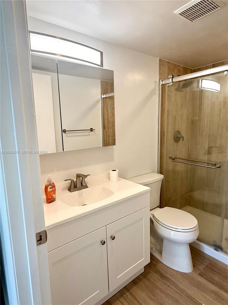 1116 Green Pine Blvd , Unit D1, West Palm Beach, FL 33409 Photo
