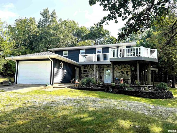 25755 County Road 2570 E Road, Manito, IL 61546