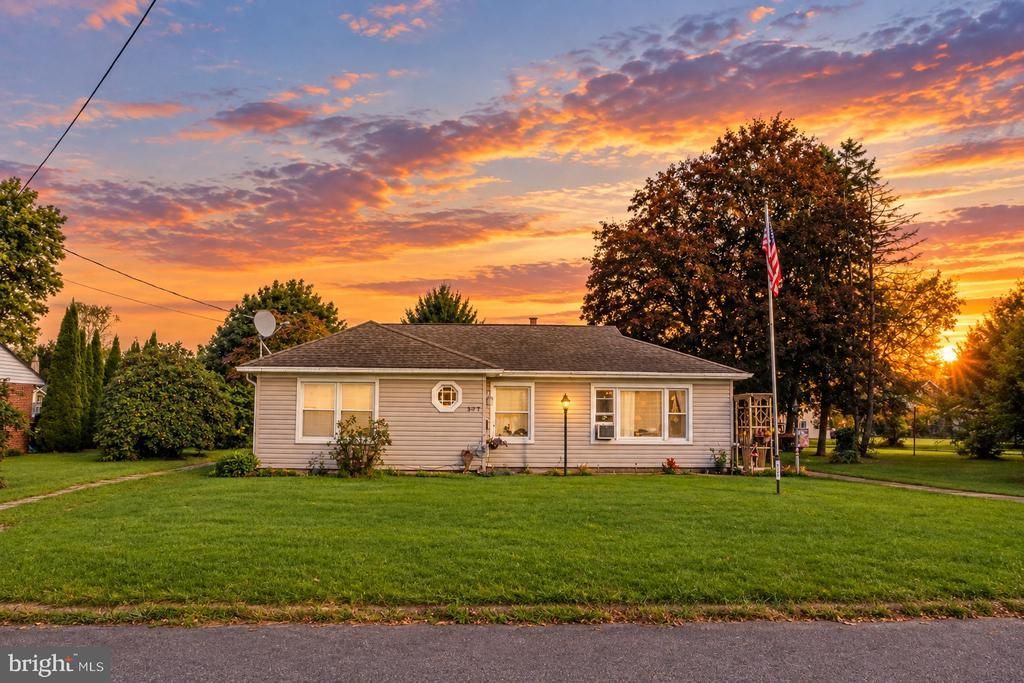 521 WILSON STREET, JERSEY SHORE, PA 17740