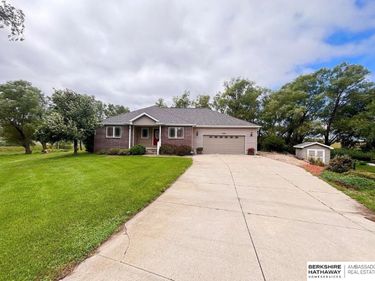 4001 87th Street, Columbus, NE 68601