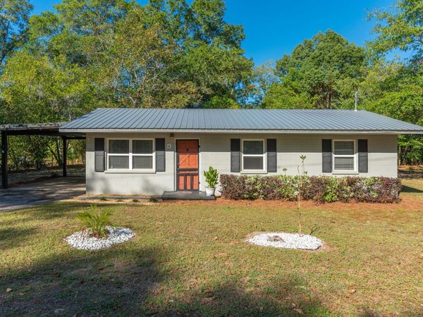 6 S 13th Street, DeFuniak Springs, FL 32435