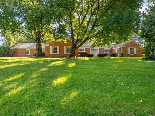 1110 Country Lane , Champaign, IL 61821