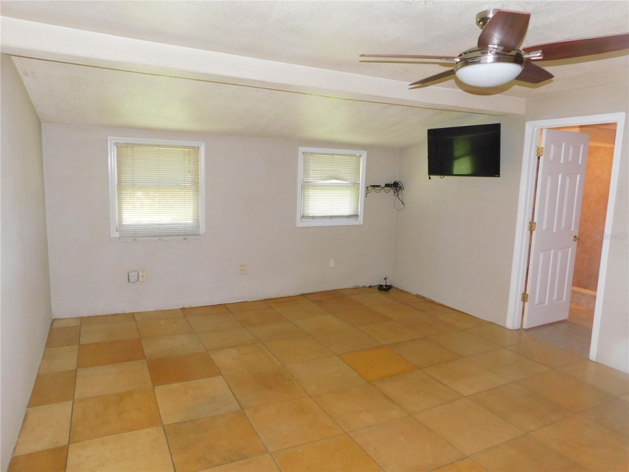 112 Husek Street, Masaryktown, FL 34604 Photo