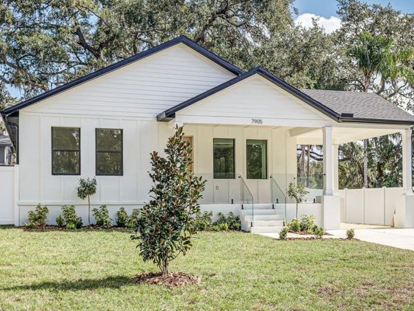 7905 N GREENWOOD AVENUE, TAMPA, FL 33604