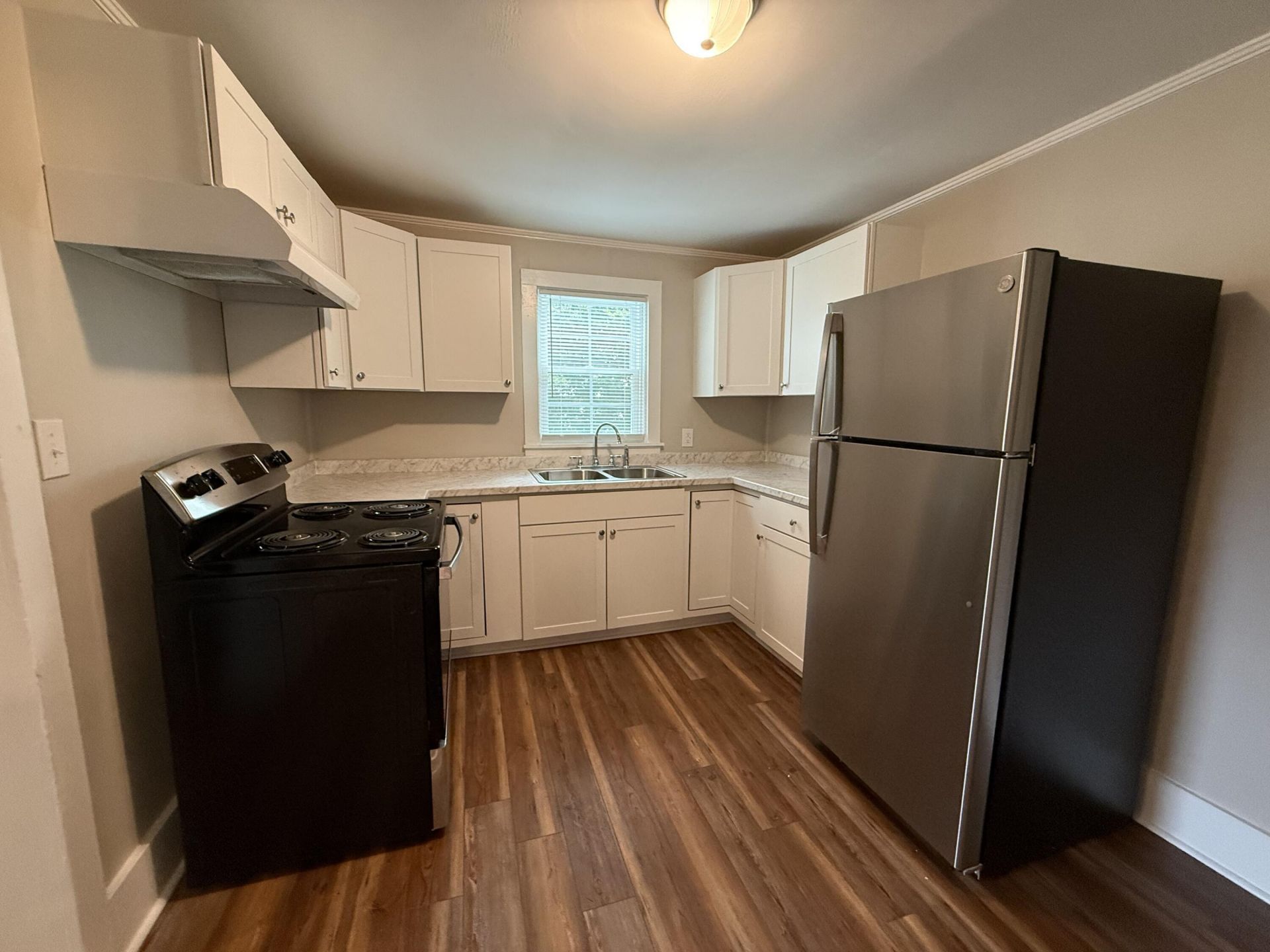 2796 Charleston Highway Photo 4