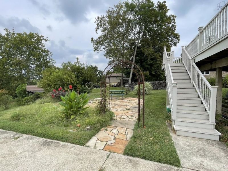 6191 Ramblingridge Drive, Green Township, OH 45247 Photo 18