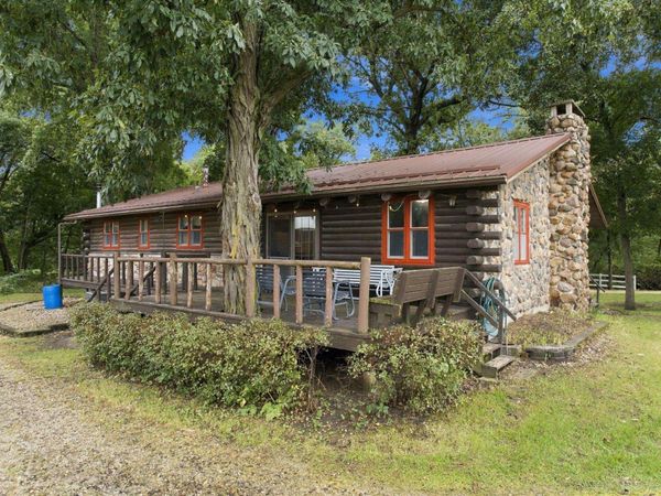 5436 N Nesbit Road, Dunkerton, IA 50626