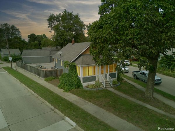 2859 Horton Street, Fenton, Mi 48220
