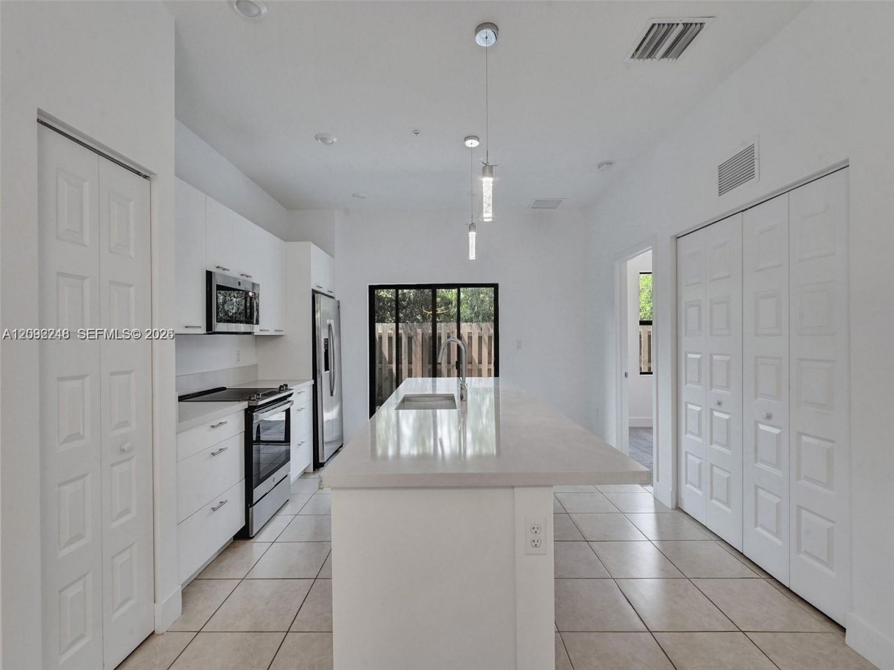 8195 NW 104th Ave , Unit 2, Doral, FL 33178 Photo