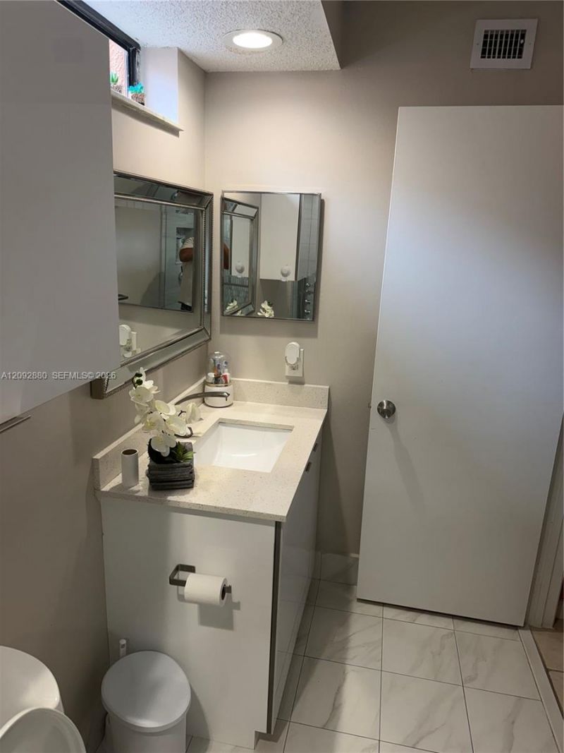 13193 SW 9th Ter , Miami, FL 33184 Photo