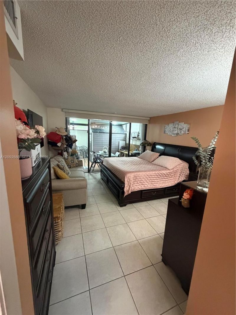 13193 SW 9th Ter , Miami, FL 33184 Photo