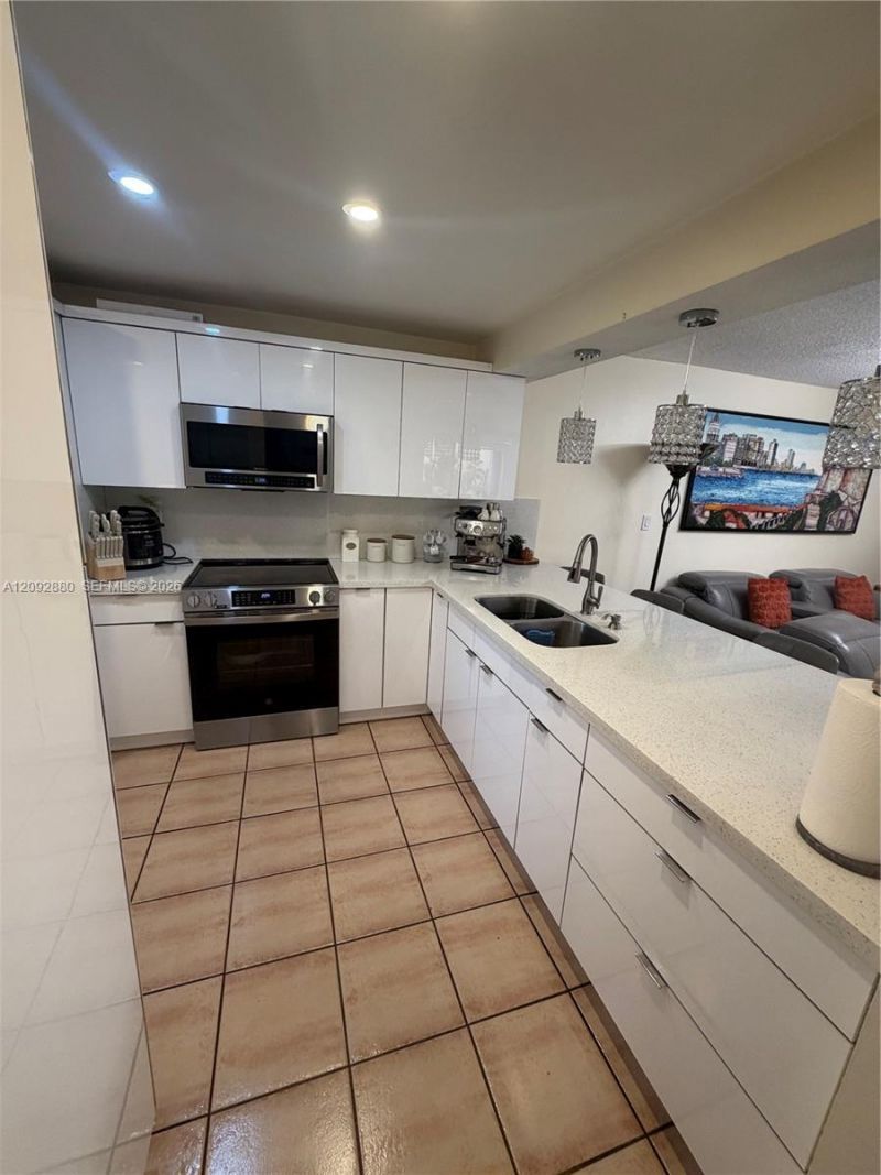 13193 SW 9th Ter , Miami, FL 33184 Photo