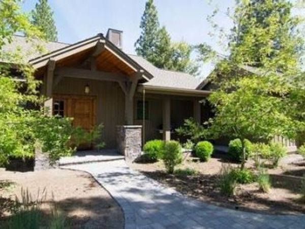56502 Caldera Springs Court, Unit 29, Bend, OR 97707