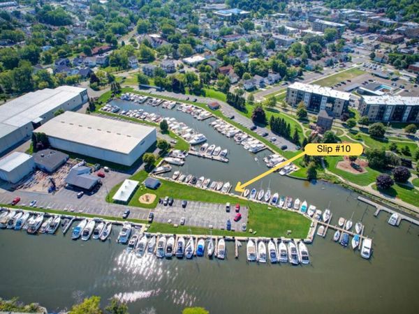 10 Wharfside, Grand Haven, MI 49417