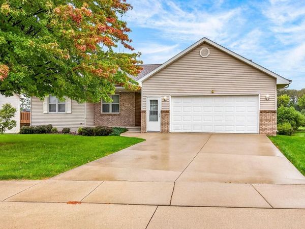 985 SPRINGS ROAD, Fond Du Lac, WI 54935